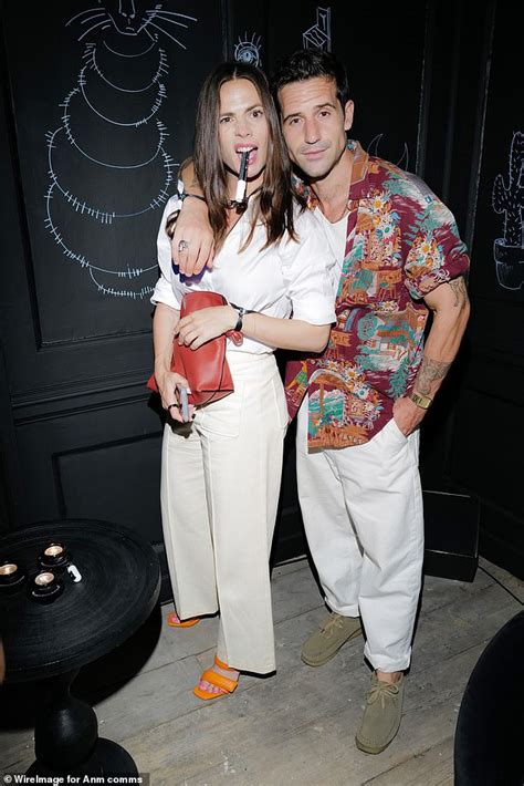 hayley atwell boyfriend.